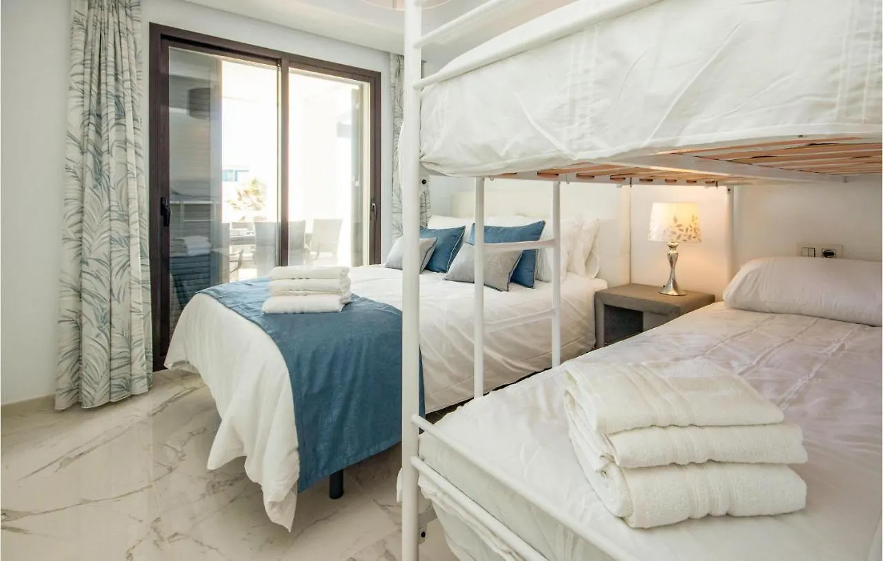 Cozy Apartment In Casares With House Sea View